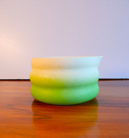 Handcrafted Matcha Bowl – Green & White Gradient